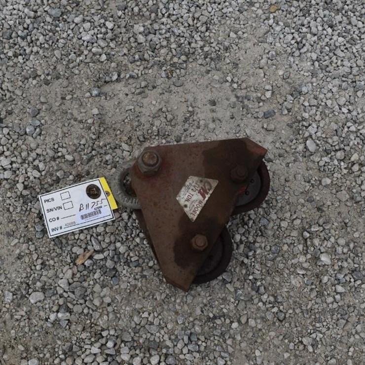 CM MOORE BALL BEARING TROLLY 42688