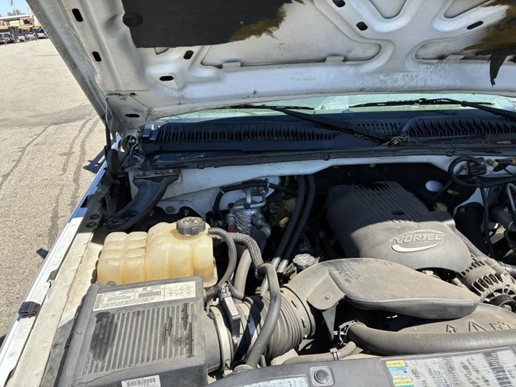 2003-chevrolet-silverado-3500-image-7