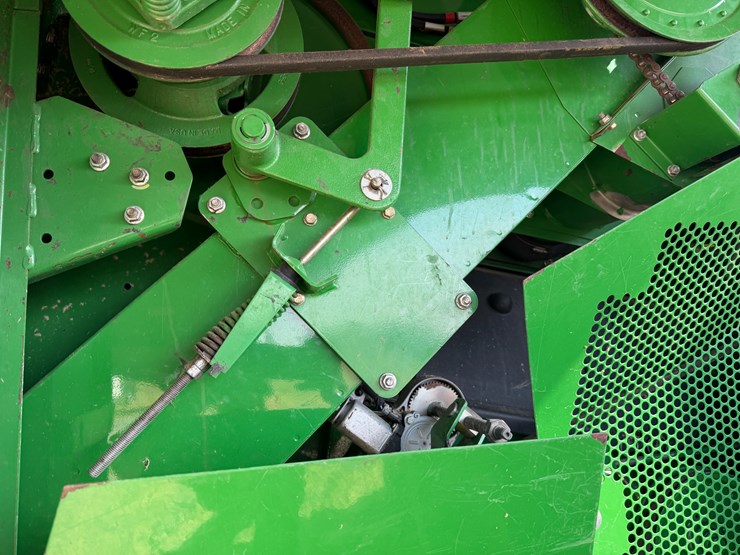 2014-john-deere-s670-image-109