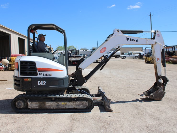 2018-bobcat-e42-image-1