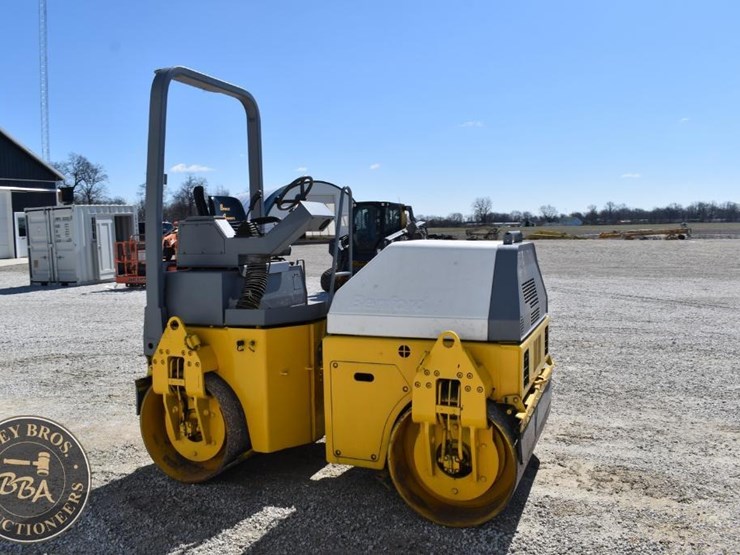 2010-benford-2010sd-image-28