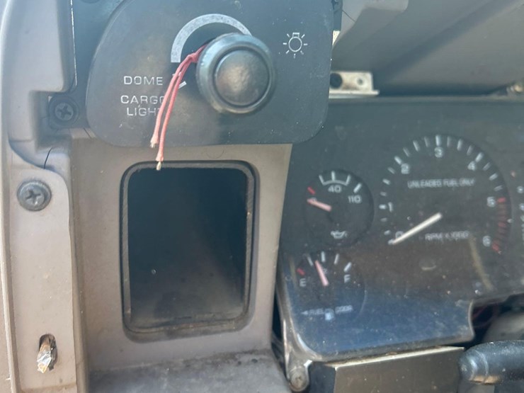 1994-dodge-2500-image-23