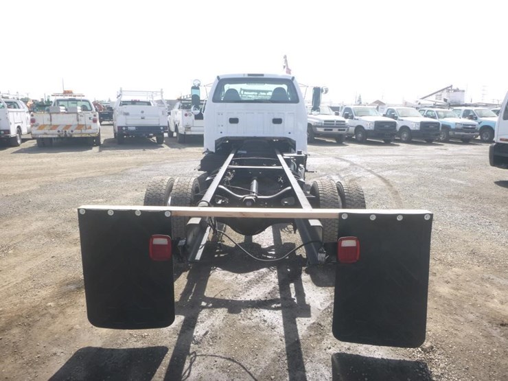 2012-ford-f650-image-6