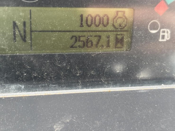 2018-deere-210lep-image-53