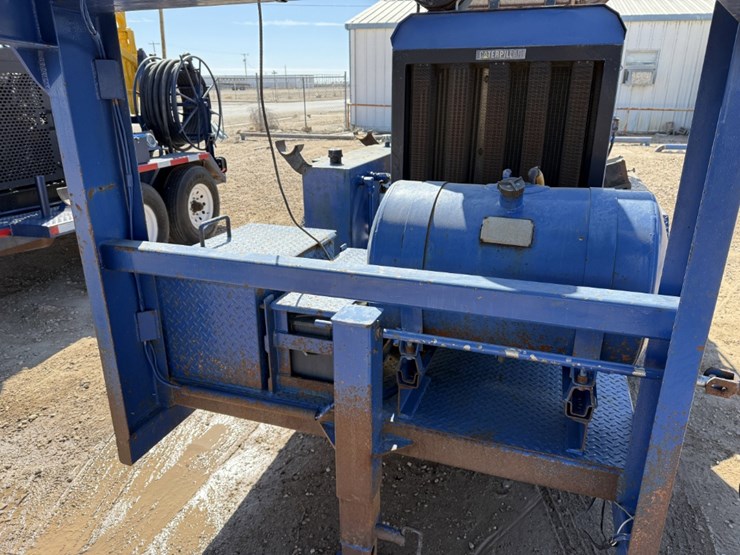 2006-evco-2.5-85-ton-power-swivel-mtd-on-2006-evco-15-t/a-gooseneck-trailer-image-11