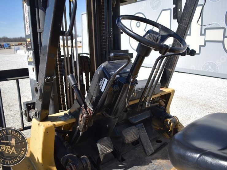 1995-caterpillar-dp40-image-36