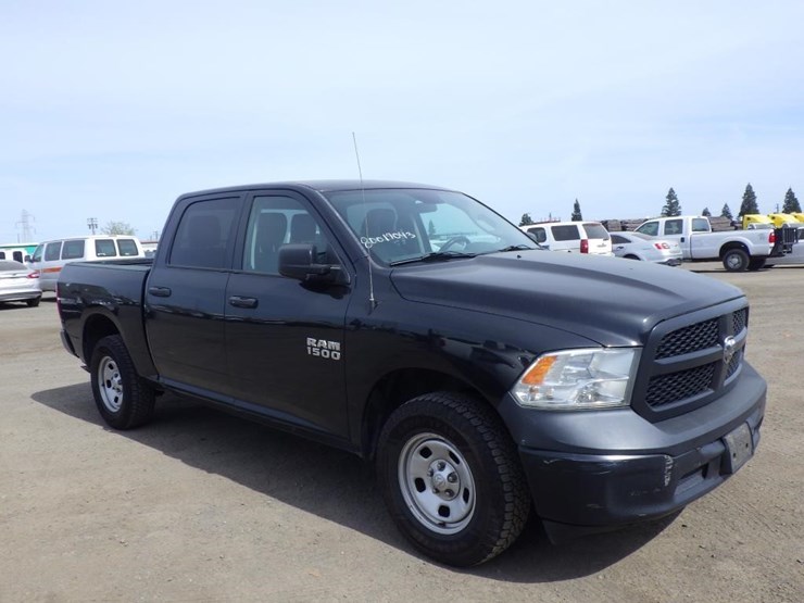 2017-dodge-1500-image-2