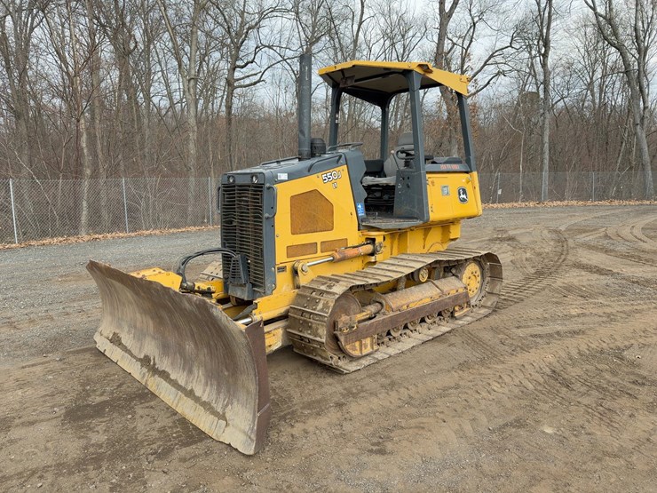 2010-john-deere-2010-image-1