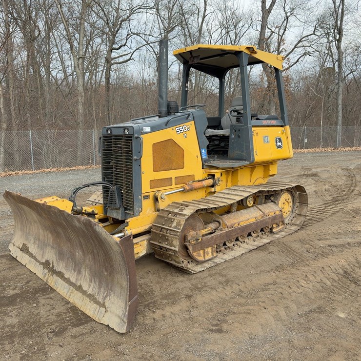 2010 JOHN DEERE 2010