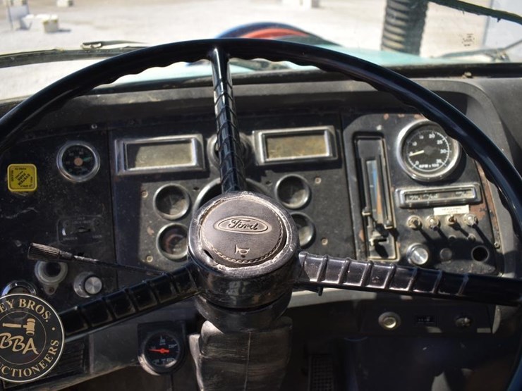 1996-ford-lnt8000-image-61