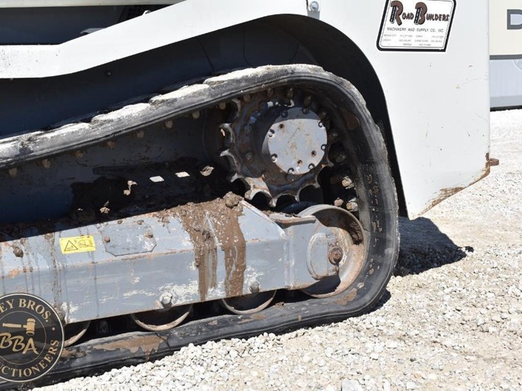 2020-takeuchi-tl8r2-image-26