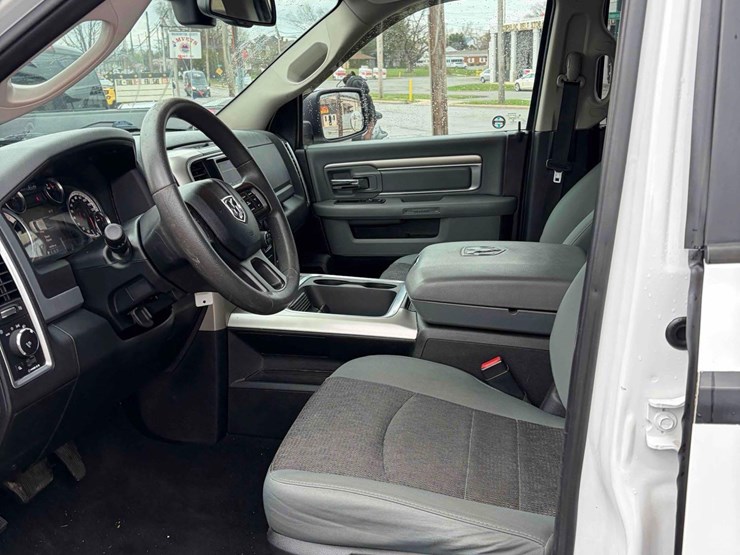 2018-dodge-ram-1500-image-11