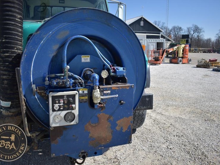 1996-ford-lnt8000-image-19