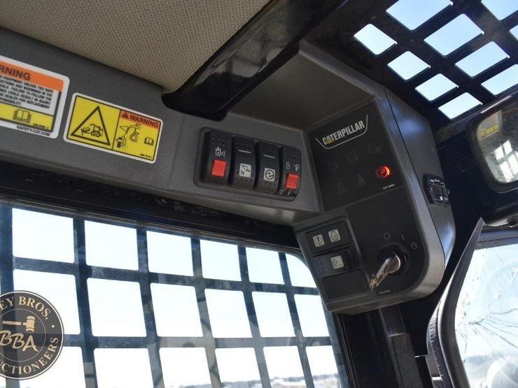 2012-caterpillar-257b3-image-54