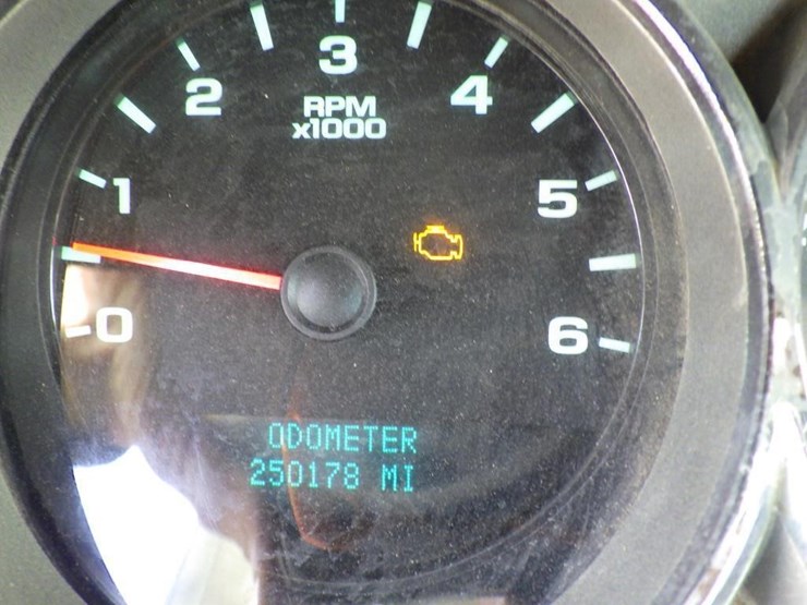 2008-chevrolet-2500hd-image-15