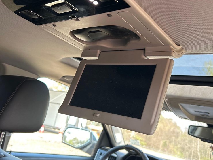 2015-chevrolet-silverado-ltz-2500hd-4x4-crew-cab-pick-up-truck-image-23