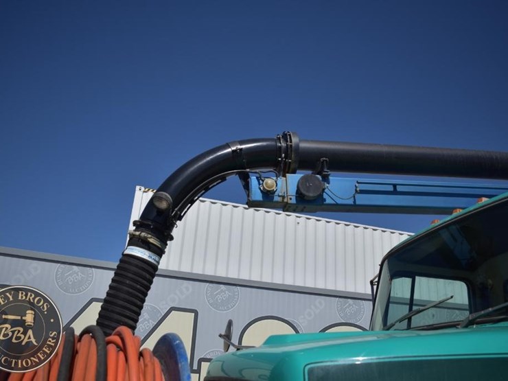 1996-ford-lnt8000-image-23