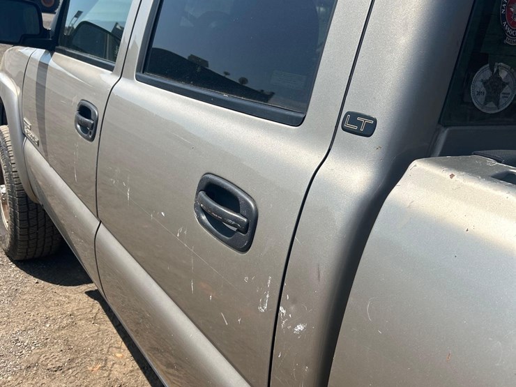 2001-chevrolet-2500hd-image-18