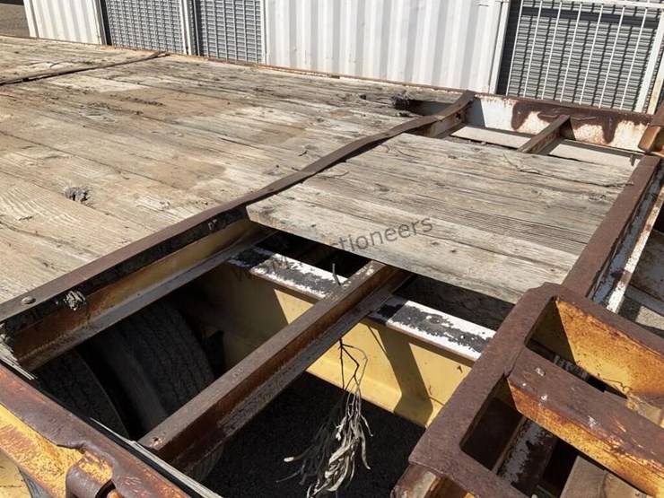 1985-fleming-td824-equipment-trailer-image-11