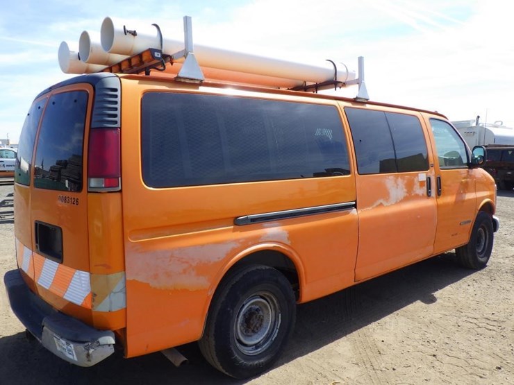 2000-gmc-safari-image-3