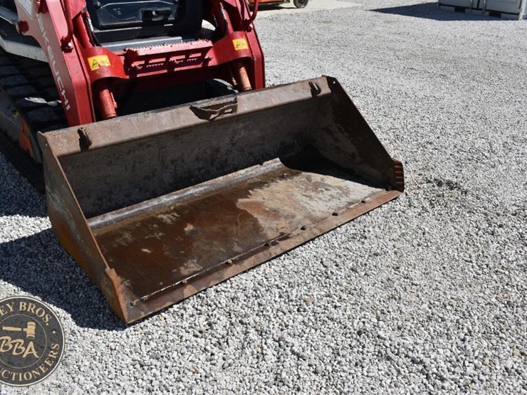 2020-takeuchi-tl8r2-image-19