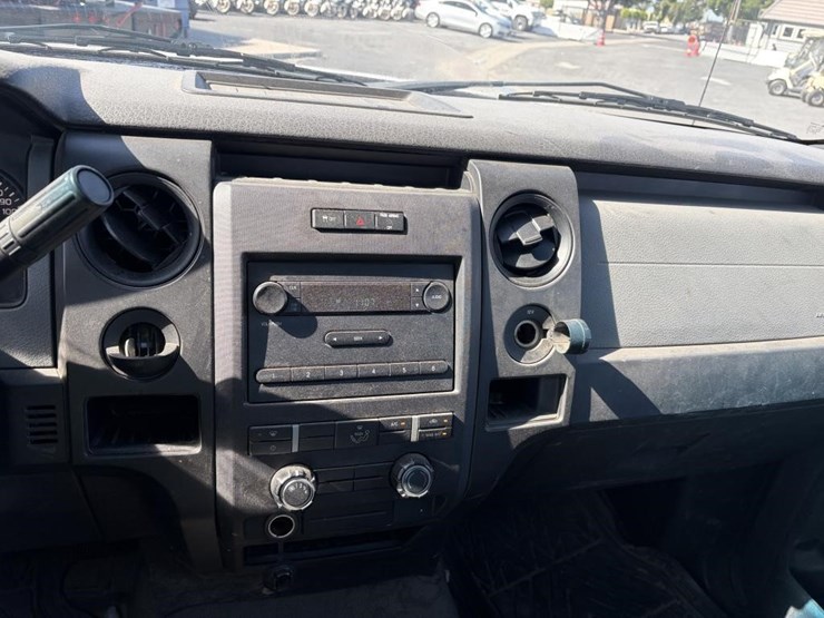 2013-ford-f150-xl-image-14