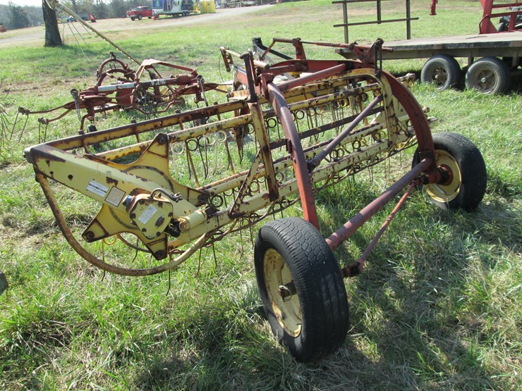 new-holland-256-image-4