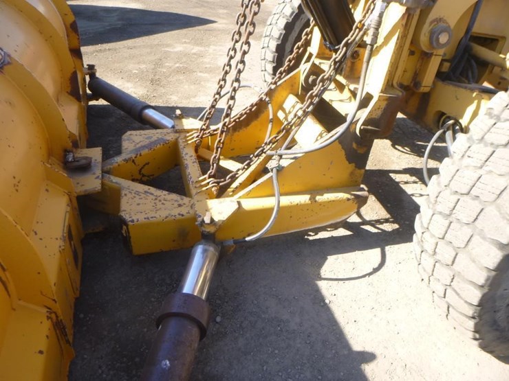 2008-deere-772d-image-14