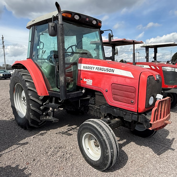 MASSEY-FERGUSON 5435