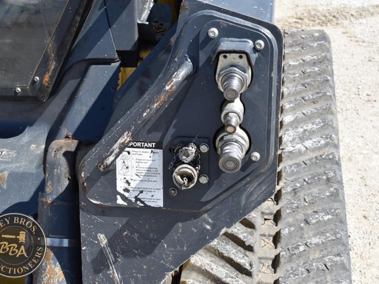 2019-deere-333g-image-35