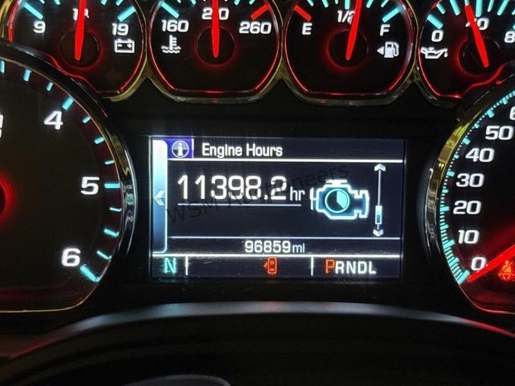 2019-chevrolet-tahoe-image-17