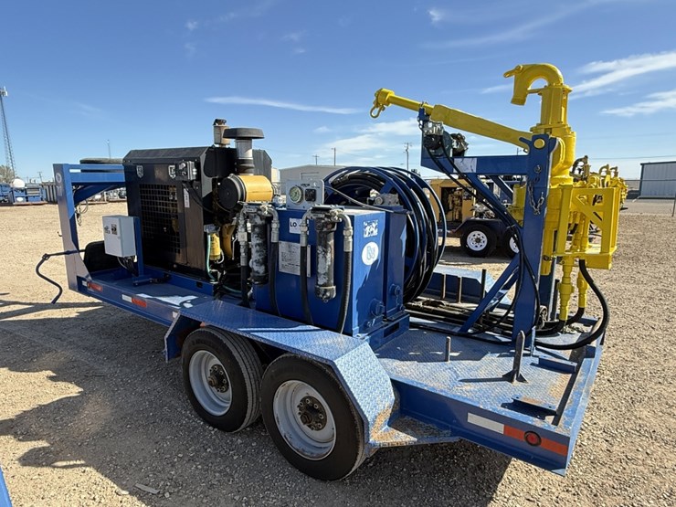 2018-caterpillar-c7-image-2