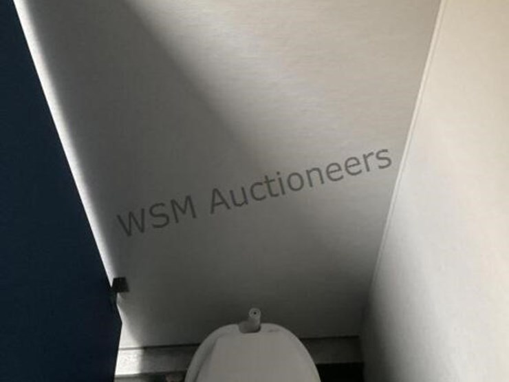 2005-advantage-tt16-10aa-restroom-trailer-image-17