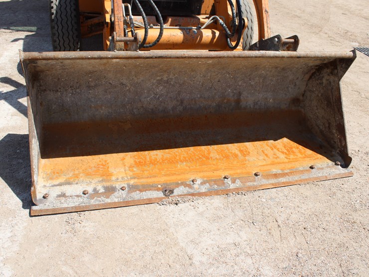 2014-case-580n-image-8