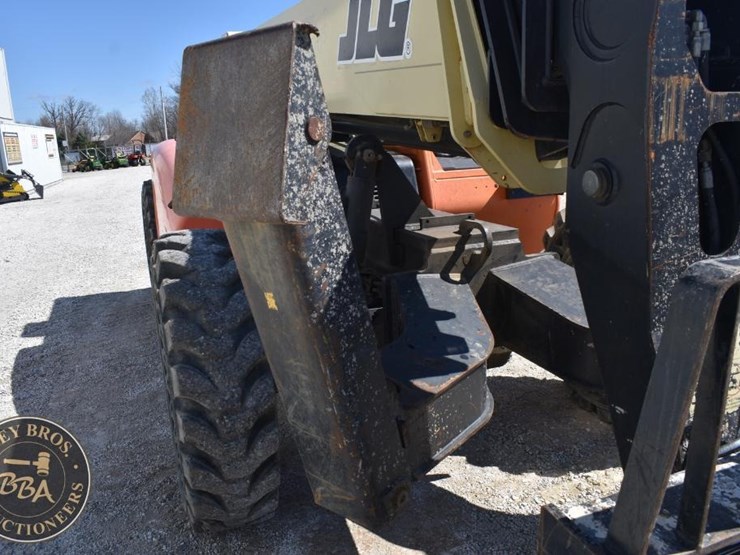 2015-jlg-g10-55a-image-50
