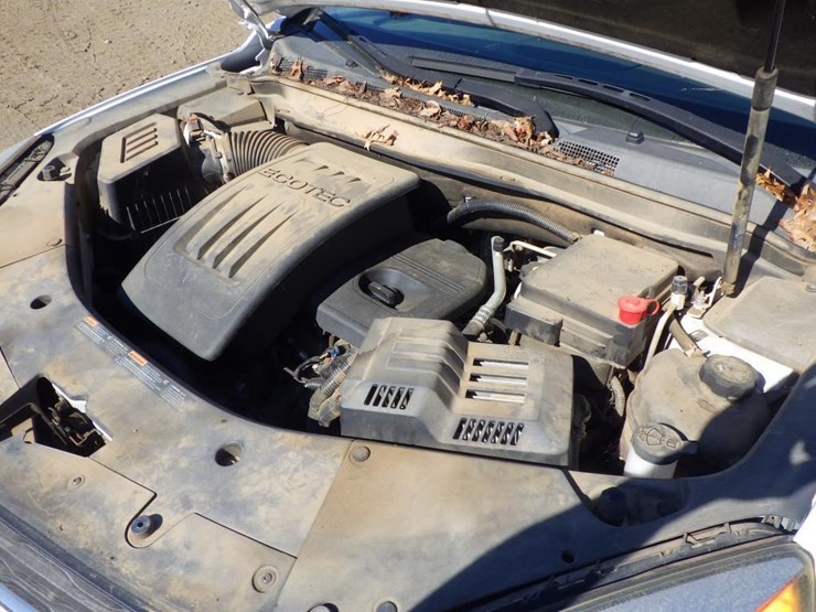 2017-chevrolet-equinox-image-10