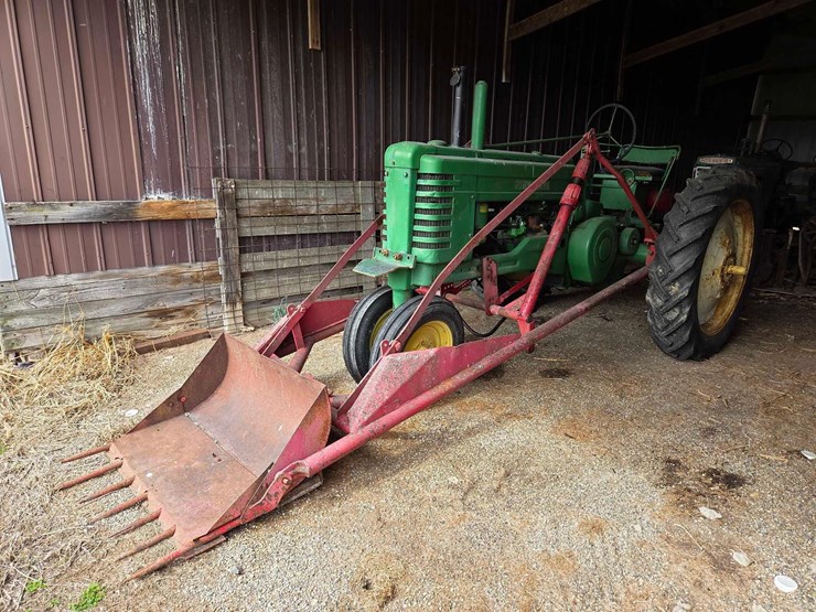 john-deere-b-image-1