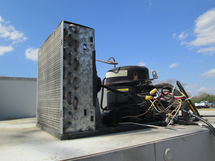 #43983-•-ice-maid-6'x3'-ice-freezer-image-6