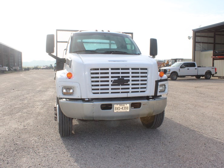 #2200-•-2006-chevrolet-c6500-truck-image-3