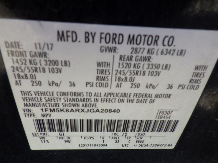 2018-ford-explorer-image-16