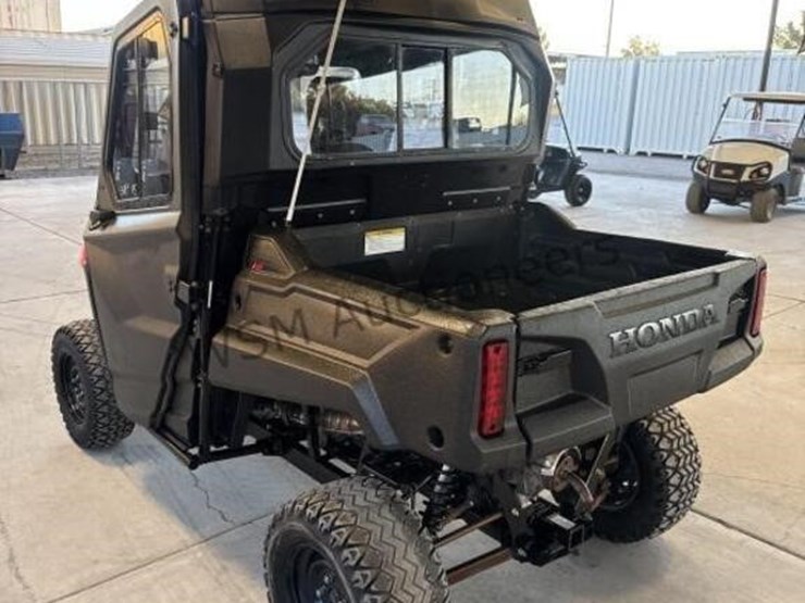 2018-honda-pipneer-sxs-image-5