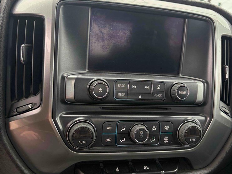 2014-chevrolet-silverado-1500-lt-image-14