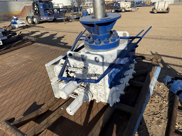 7-1/16-reedy-5m-2-3/8-dbl-manual-blowout-preventer,-charted-image-4