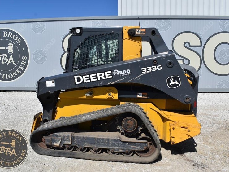 2019-deere-333g-image-16