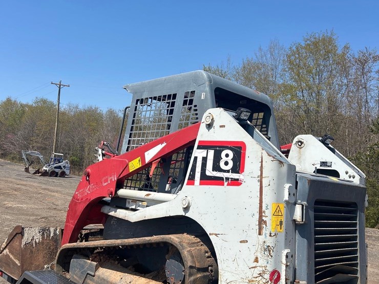 2014-takeuchi-tl8-image-7