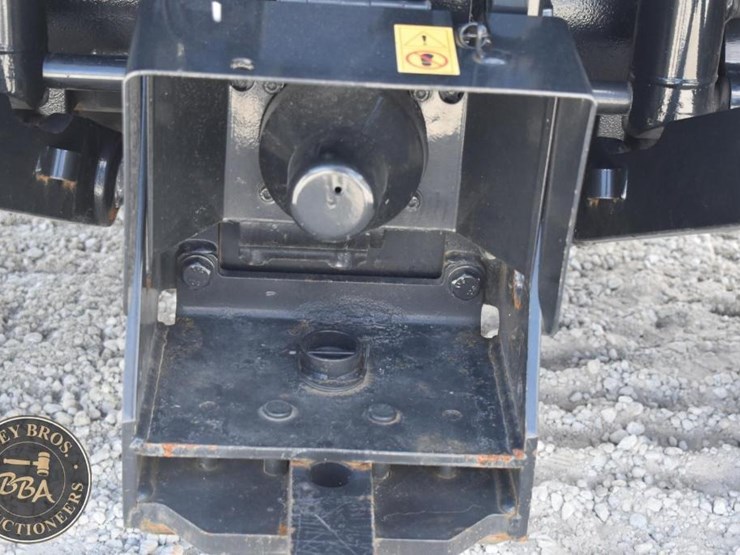 2023-new-holland-workmaster-120-image-33