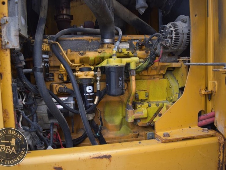 2007-deere-672d-image-45