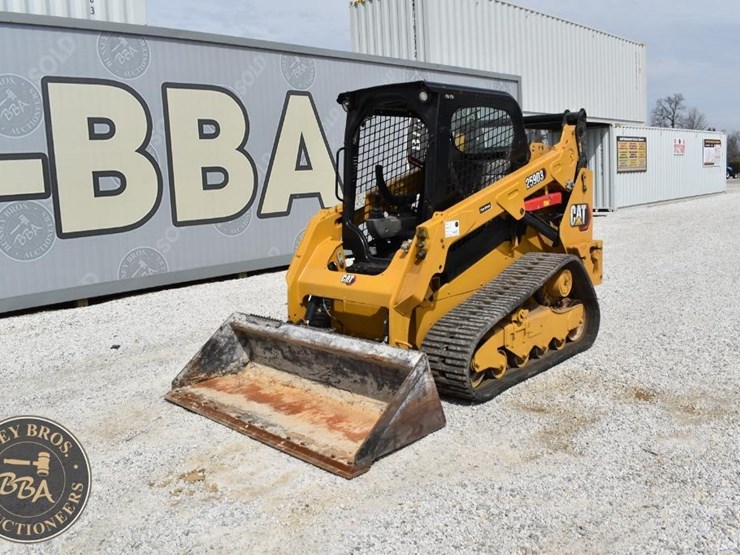 2023-caterpillar-259d3-image-3