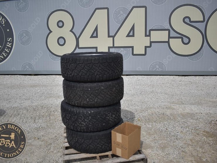 fuel-lt305/55r20-42705-image-1