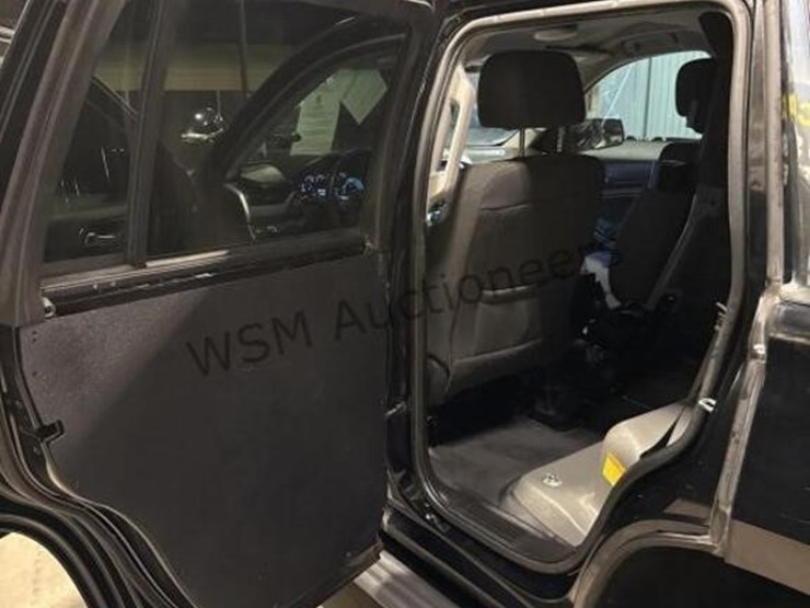 2019-chevrolet-tahoe-image-24